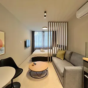 https://aura-studios-suites-thessaloniki.hotels-of-thessaloniki.com