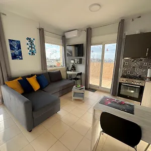 https://horizon-downtown-penthouse-w-massive-terrace.hotels-of-thessaloniki.com